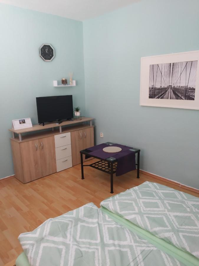 Apartman Blizko Brna S Dobovymi Dekoracemi Daire Melcany Dış mekan fotoğraf